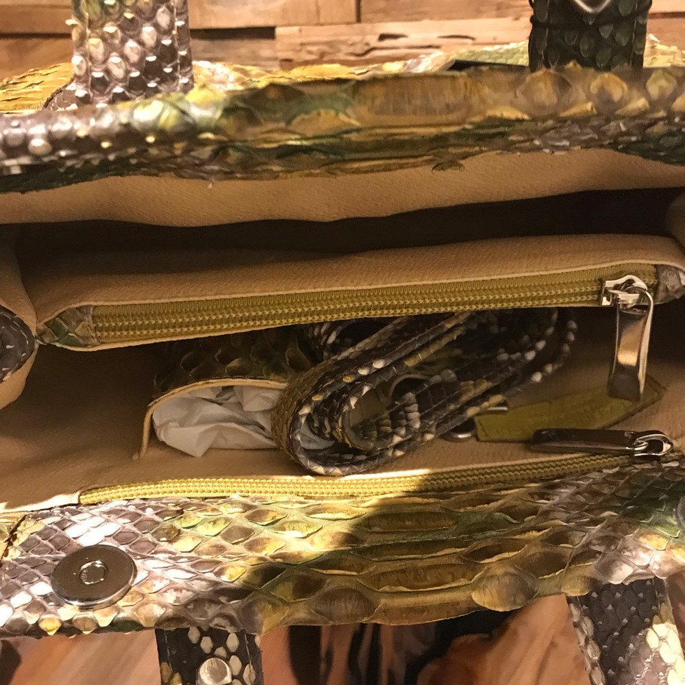Genuine Python Leather Bag - Picture 7 of 12